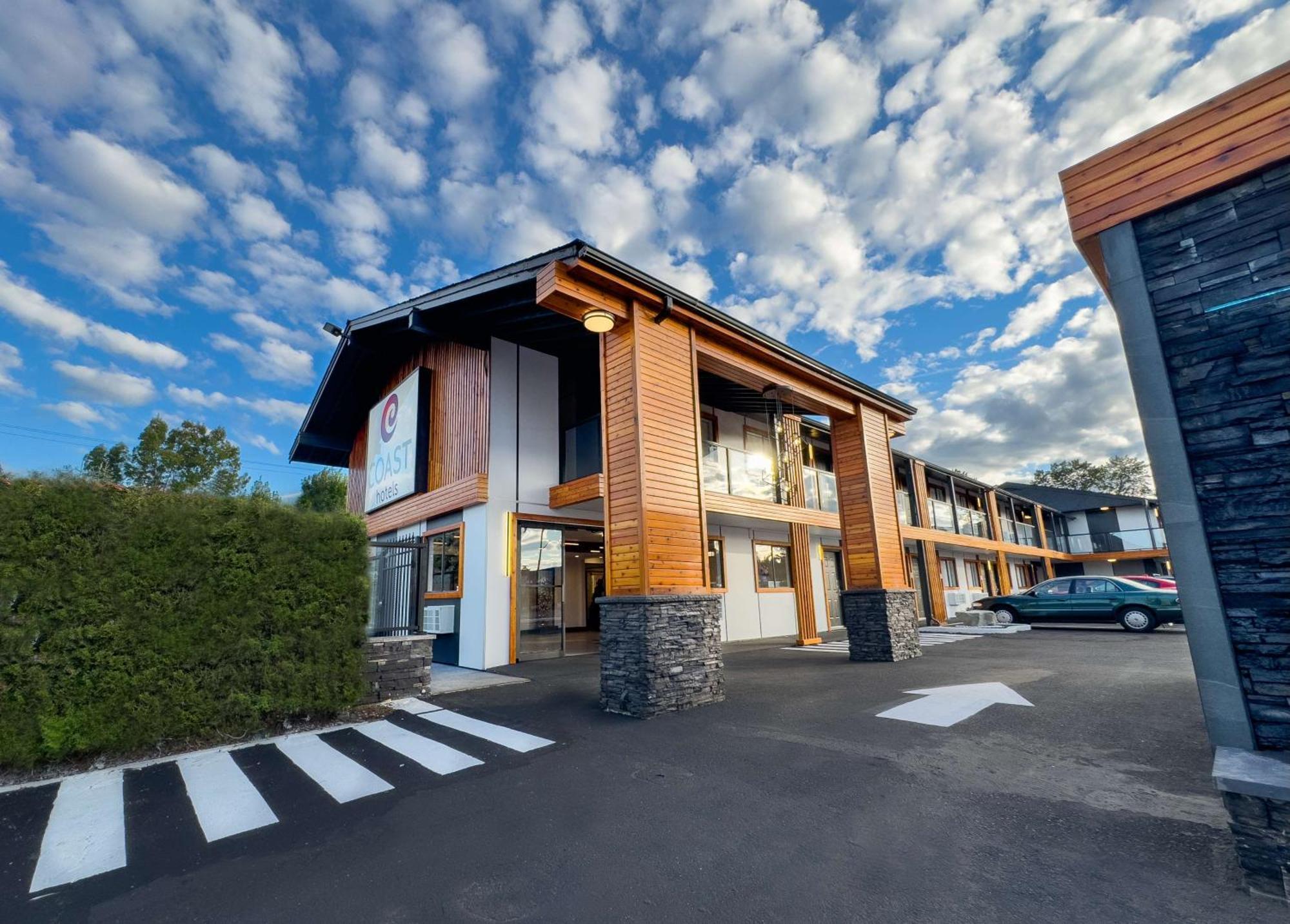Coast Courtenay Hotel Екстер'єр фото